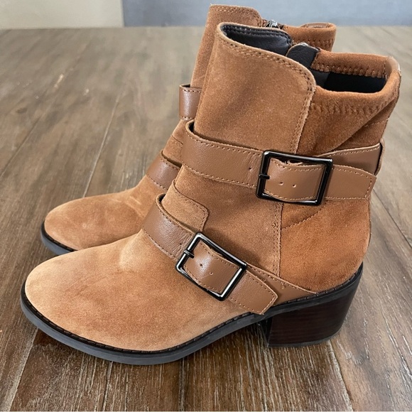 Donald Pliner Moto Boot Women 5 Tan Darby Harness Suede Ankle Bootie Buckle - Picture 2 of 13